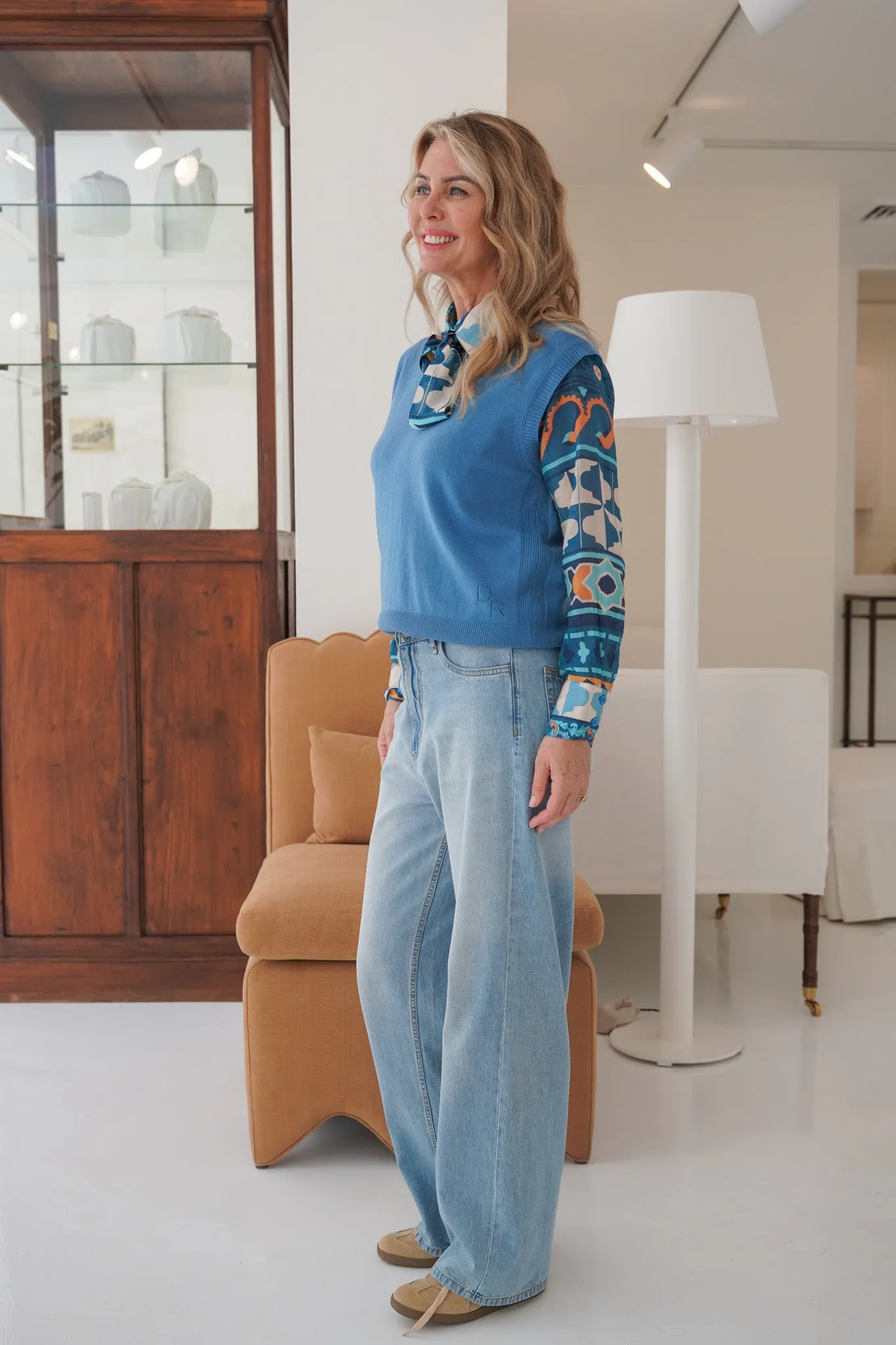 Chambray Sleeveless Pullover