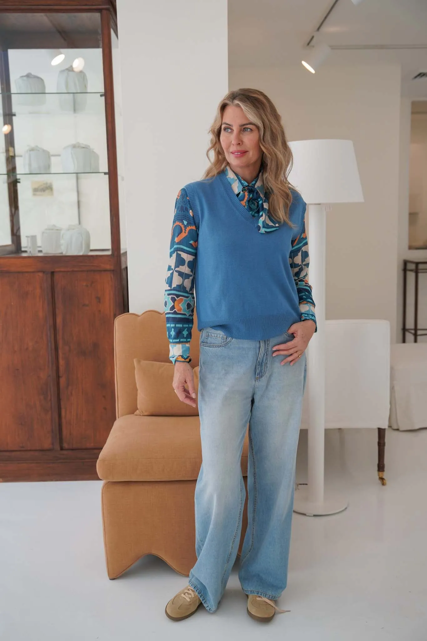 Chambray Sleeveless Pullover