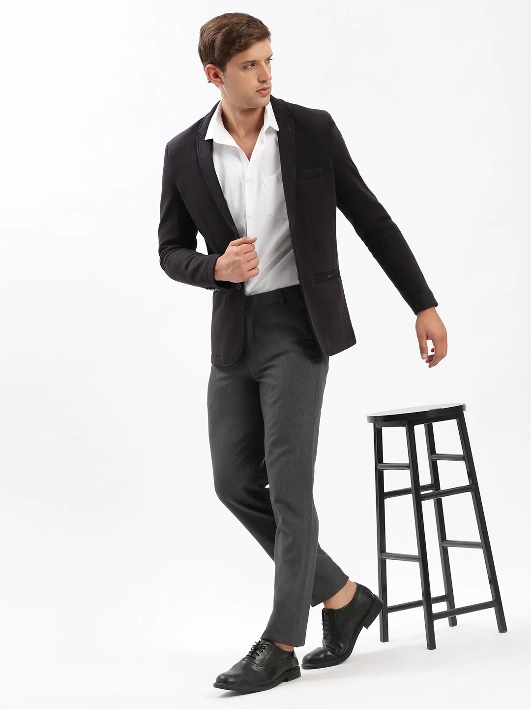 Men Black Slim Fit Notched Lapel Single-Breasted Casual Blazer