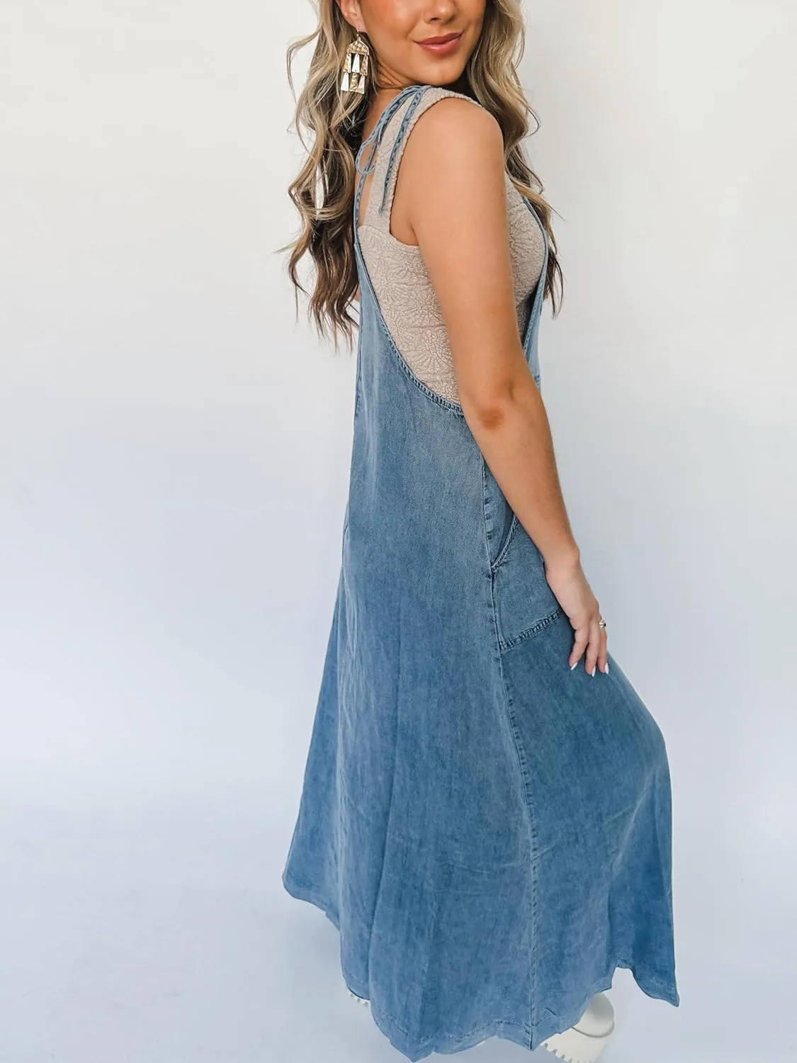 utcoco Women's 2025 Summer Casual Sleeveless Denim Maxi Dress Spaghetti Strap Swing Jean Overall Dress with Pockets