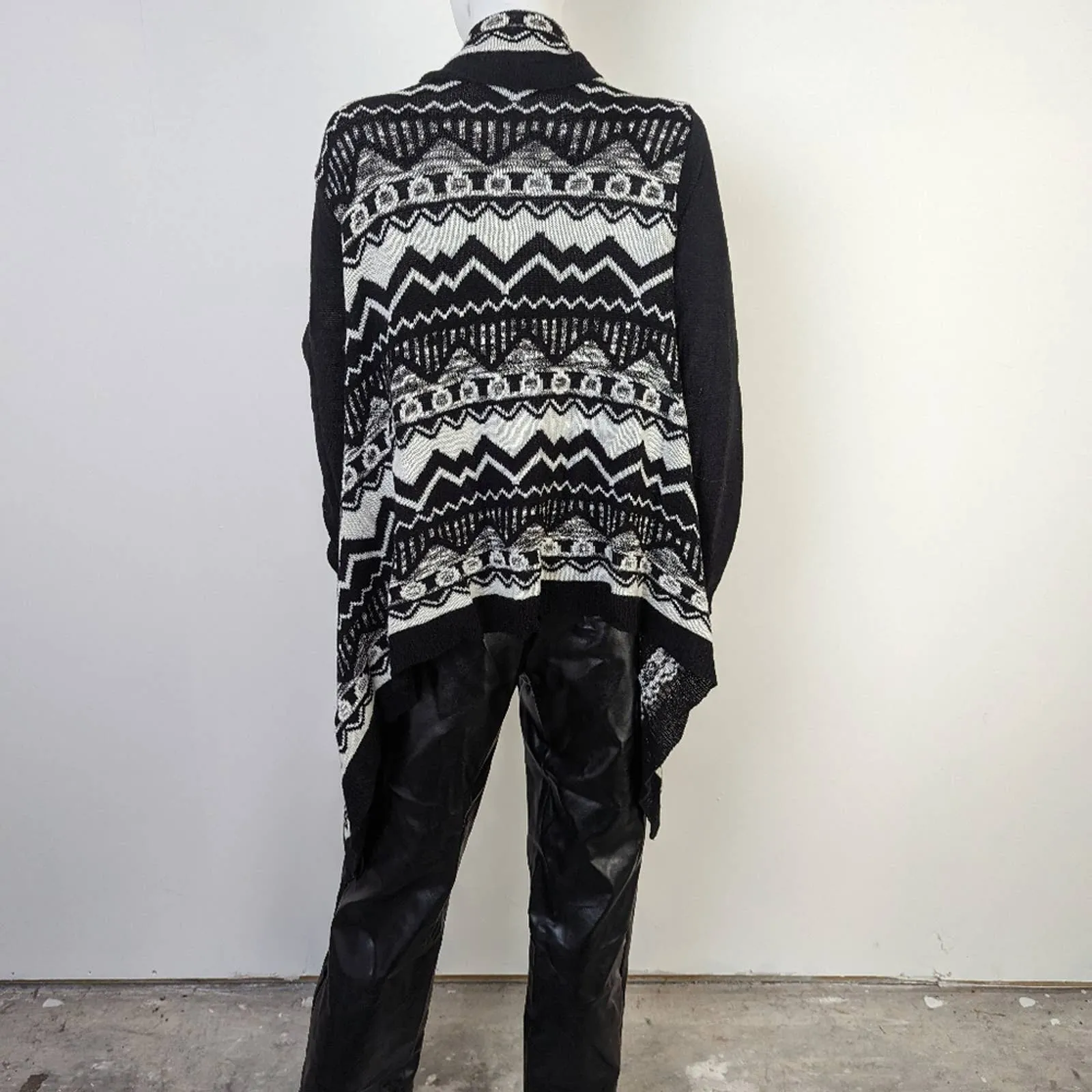 Wet Seal Knit Cardigan M