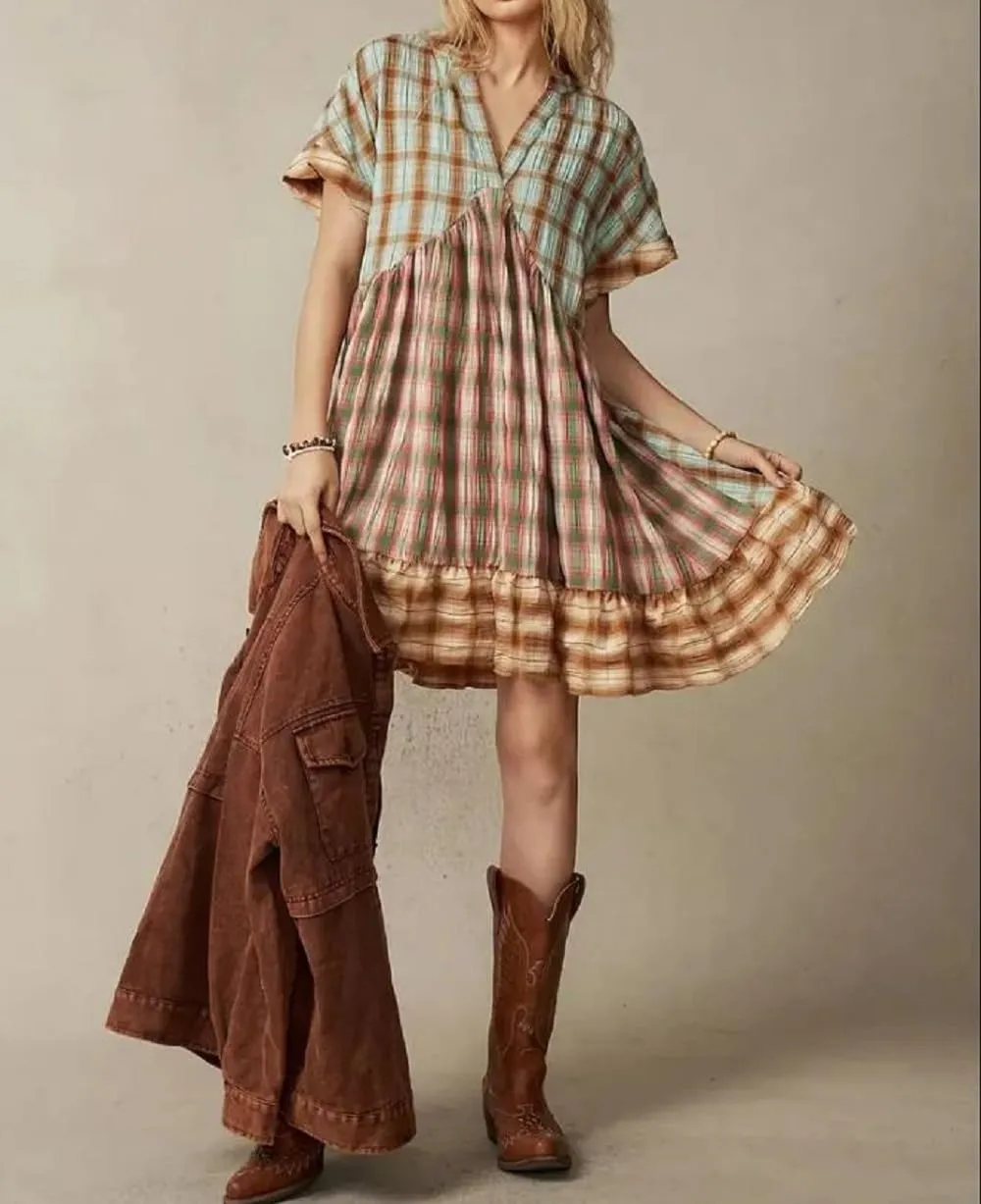 Women Boho Floral Mini Dress V Neck Short Sleeve Flowy Sundress Graphic Babydoll Dress Summer Beach Dress